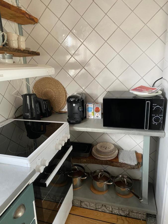 B&B Bland Ormbunkar Och Rosor ファルケンベリ エクステリア 写真